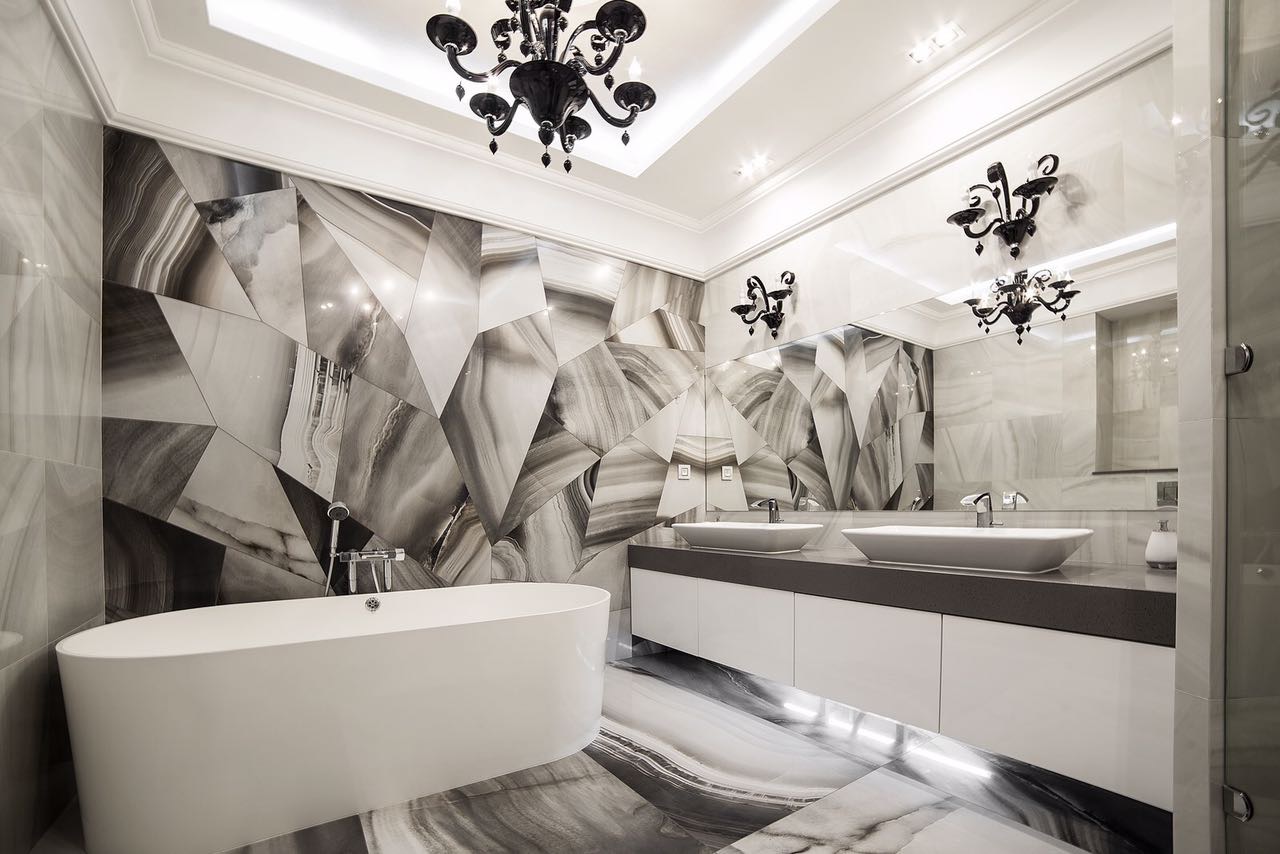 Statuario marble principal bathroom